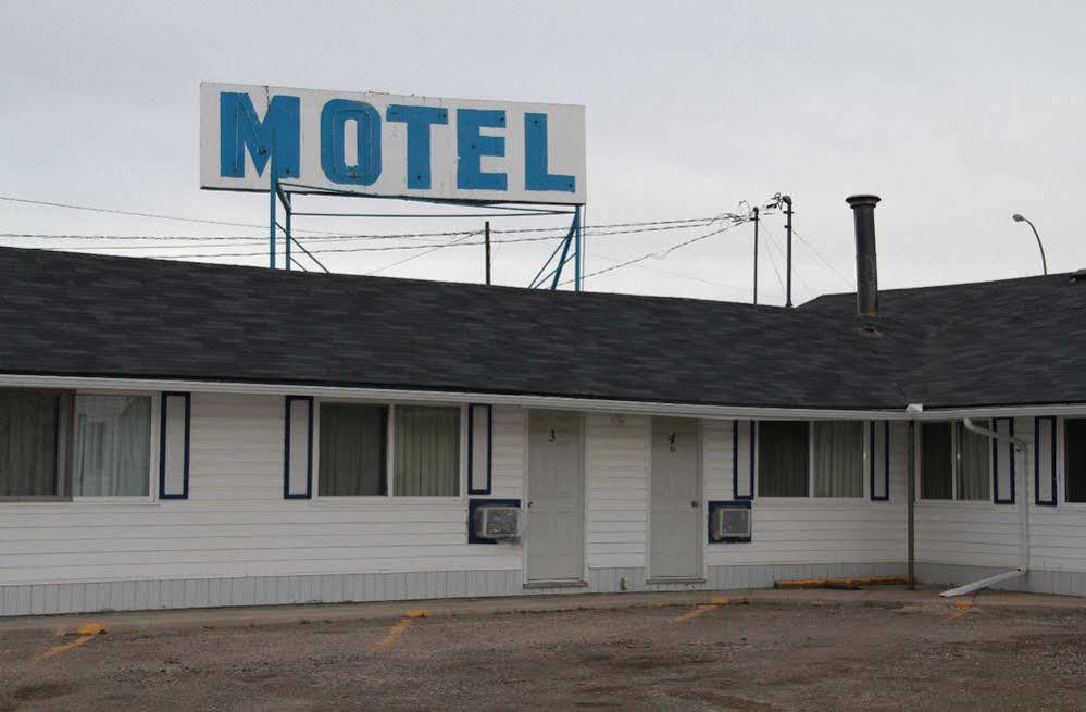 Innisfail Bluebird Motel מראה חיצוני תמונה
